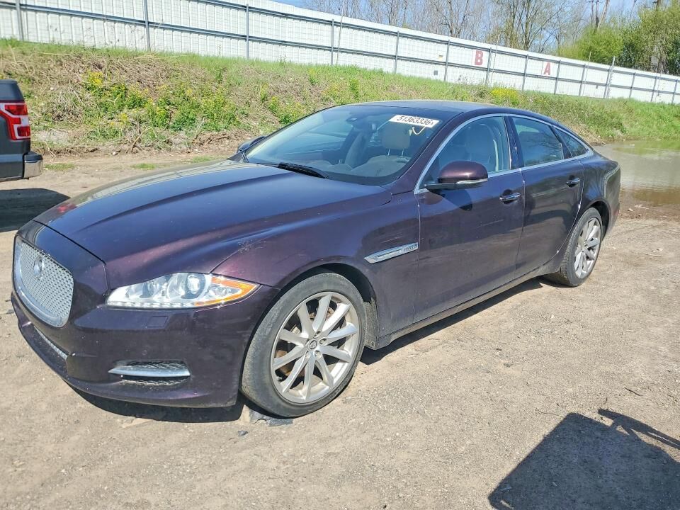2013 JAGUAR XJ
