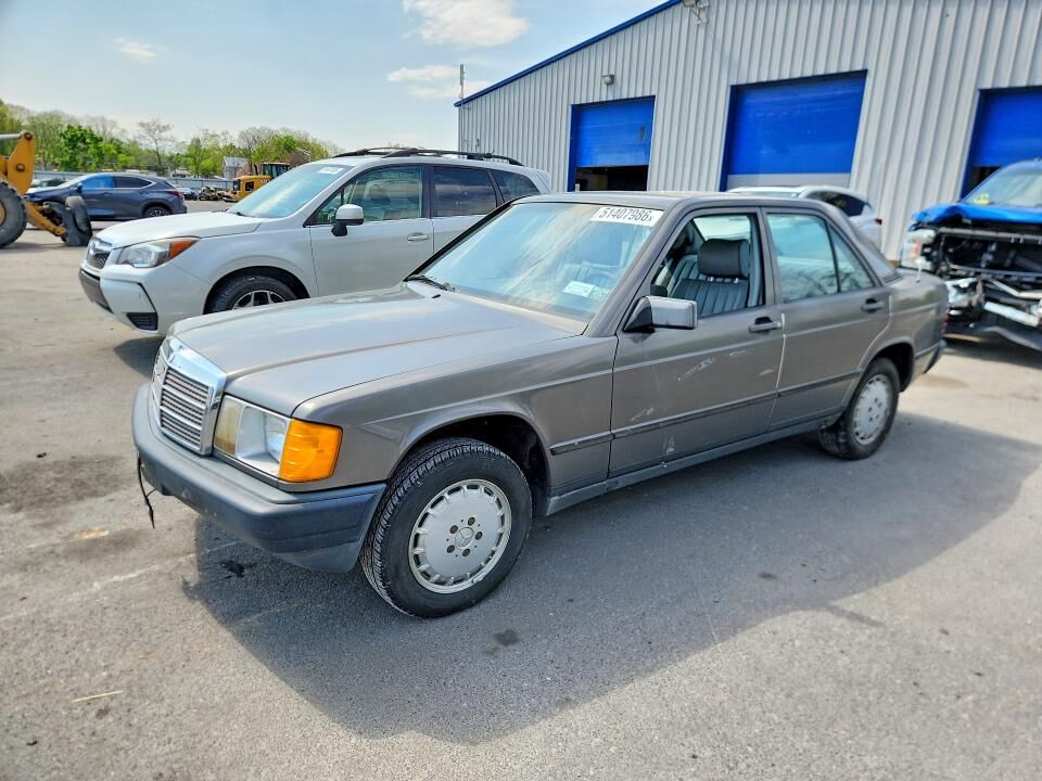 1985 MERCEDES-BENZ 190