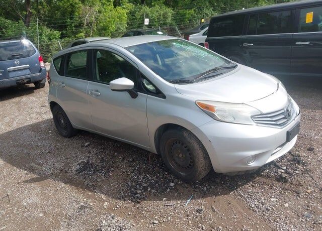 2016 NISSAN Versa