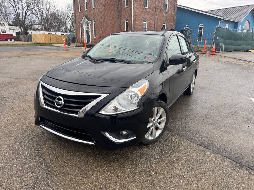 2015 NISSAN Versa
