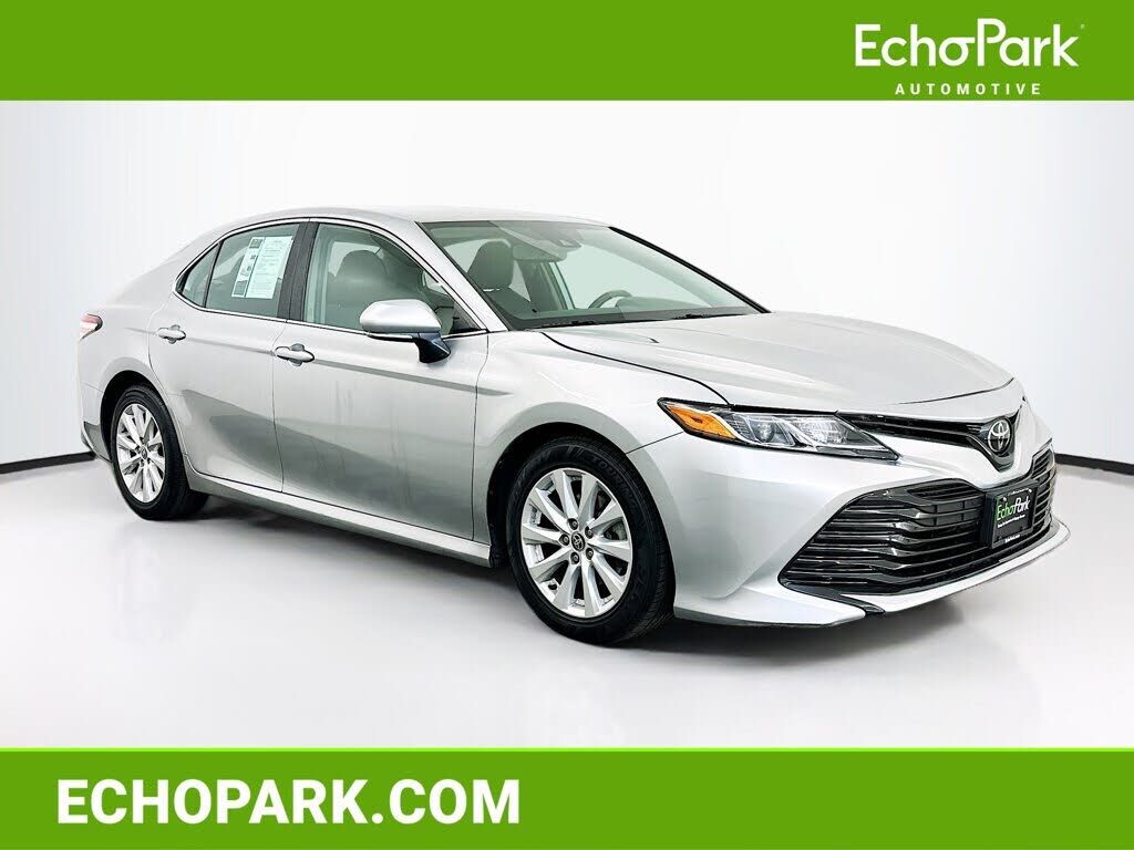 2020 TOYOTA Camry