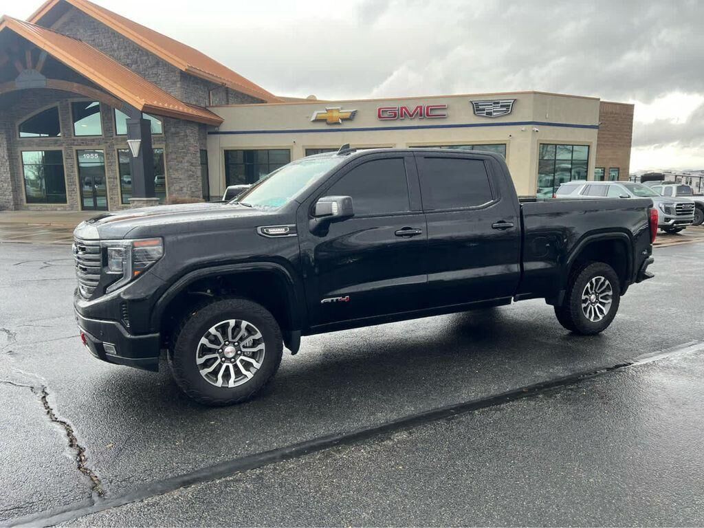 2023 GMC Sierra