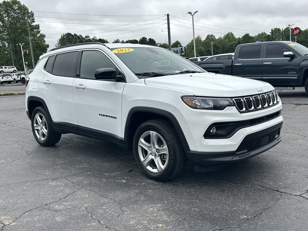 2023 JEEP Compass