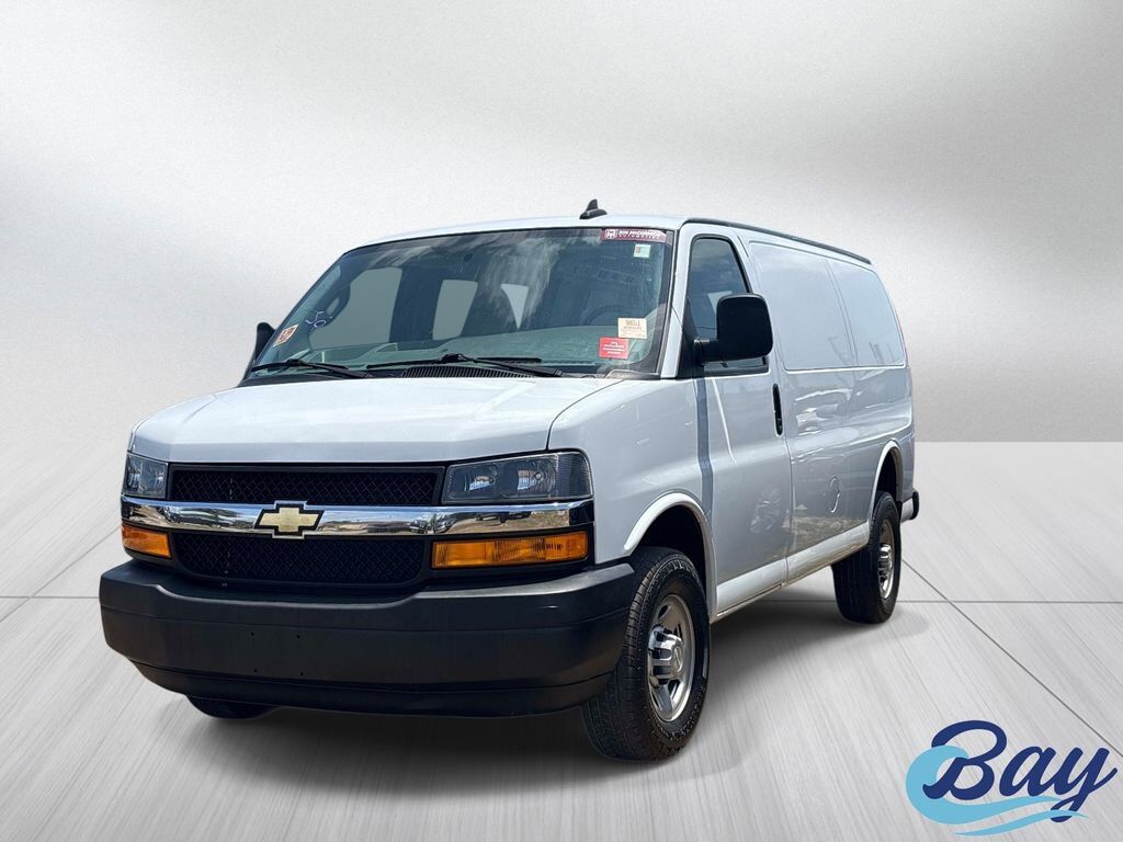 2022 CHEVROLET Express