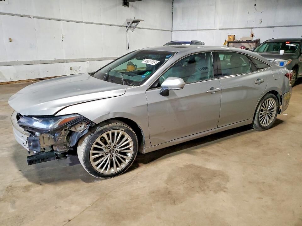 2020 TOYOTA Avalon