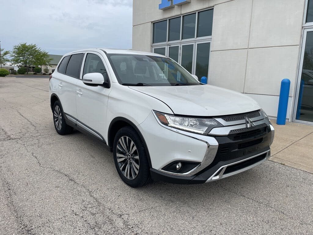 2020 MITSUBISHI Outlander