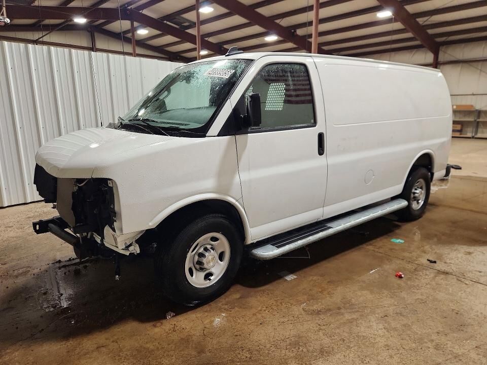 2025 CHEVROLET Express