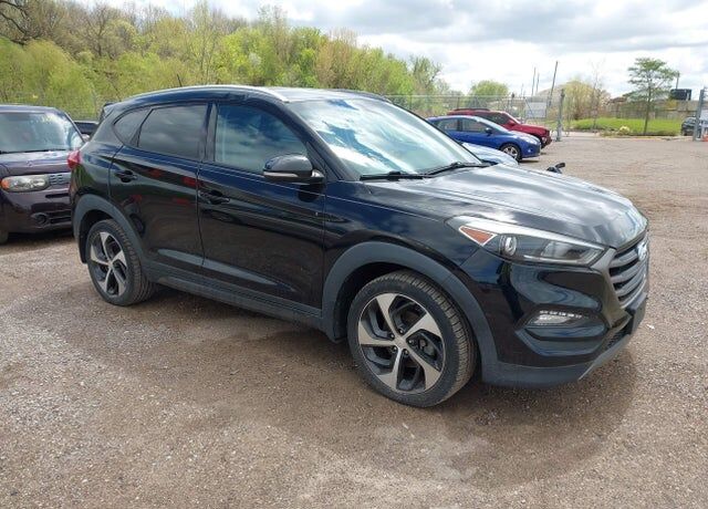 2016 HYUNDAI Tucson