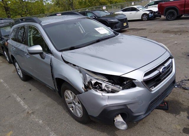2018 SUBARU Outback