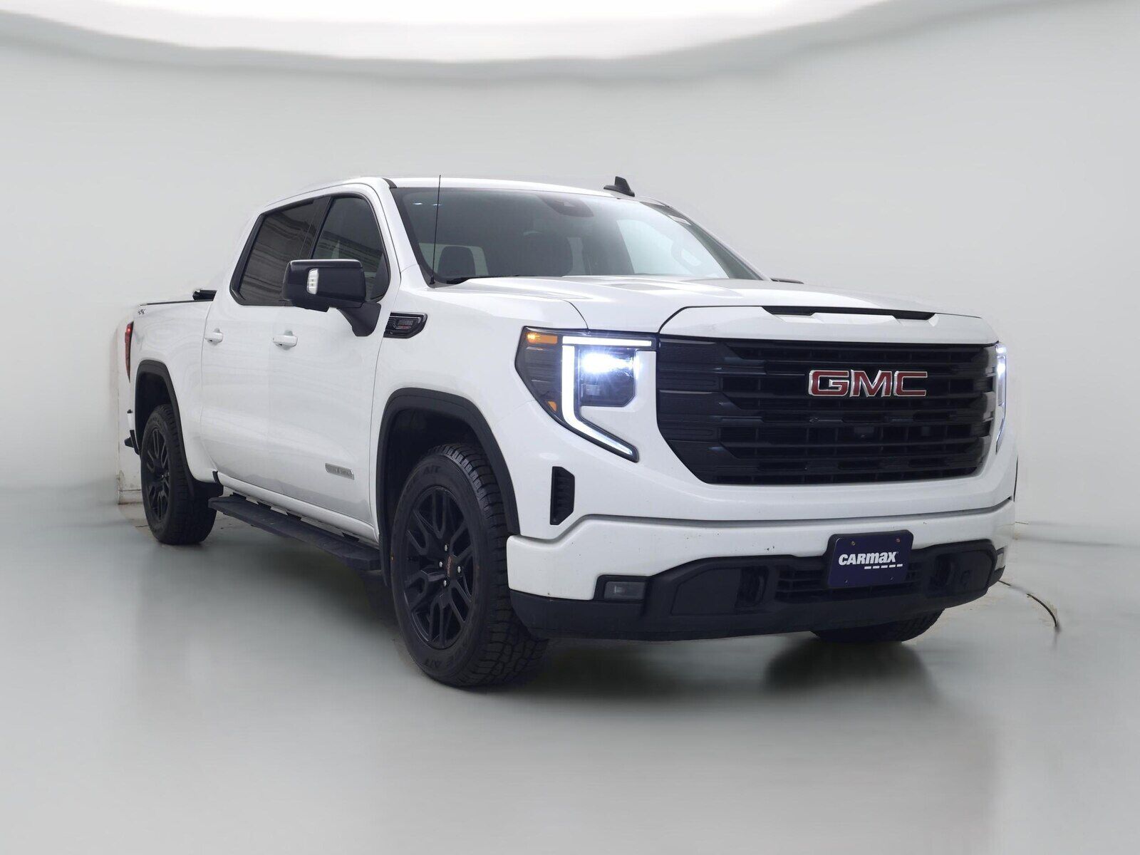 2023 GMC Sierra