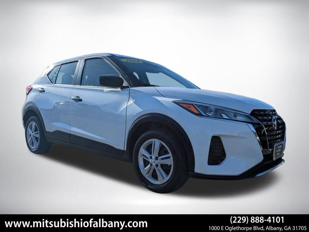 2024 NISSAN Kicks