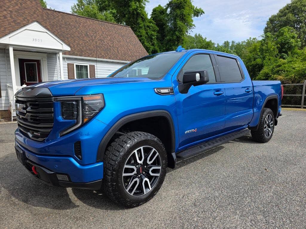 2024 GMC Sierra