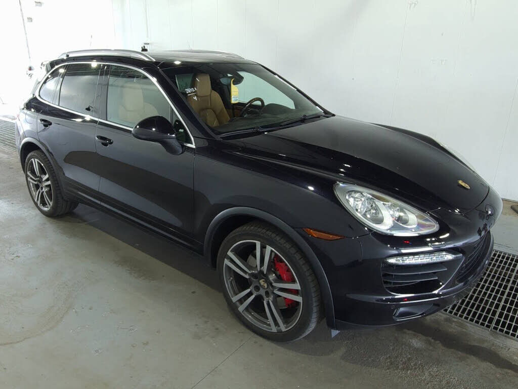 2012 PORSCHE Cayenne