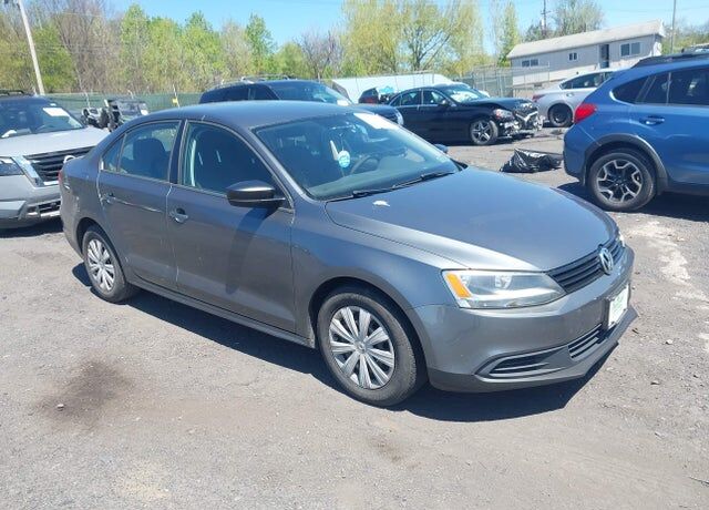 2013 VOLKSWAGEN Jetta