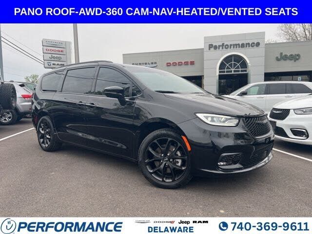 2023 CHRYSLER Pacifica