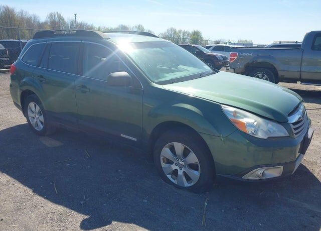 2011 SUBARU Outback