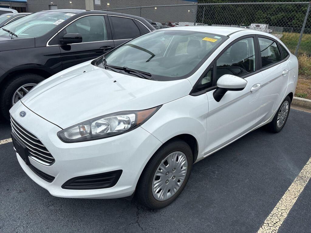 2016 FORD Fiesta