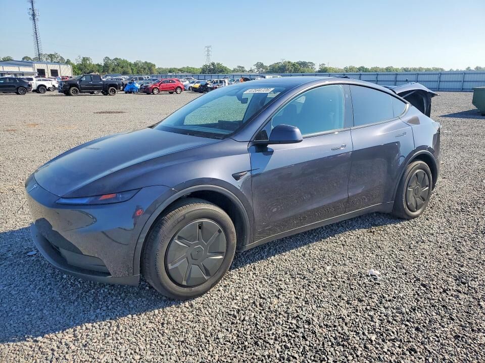 2026 TESLA Model Y
