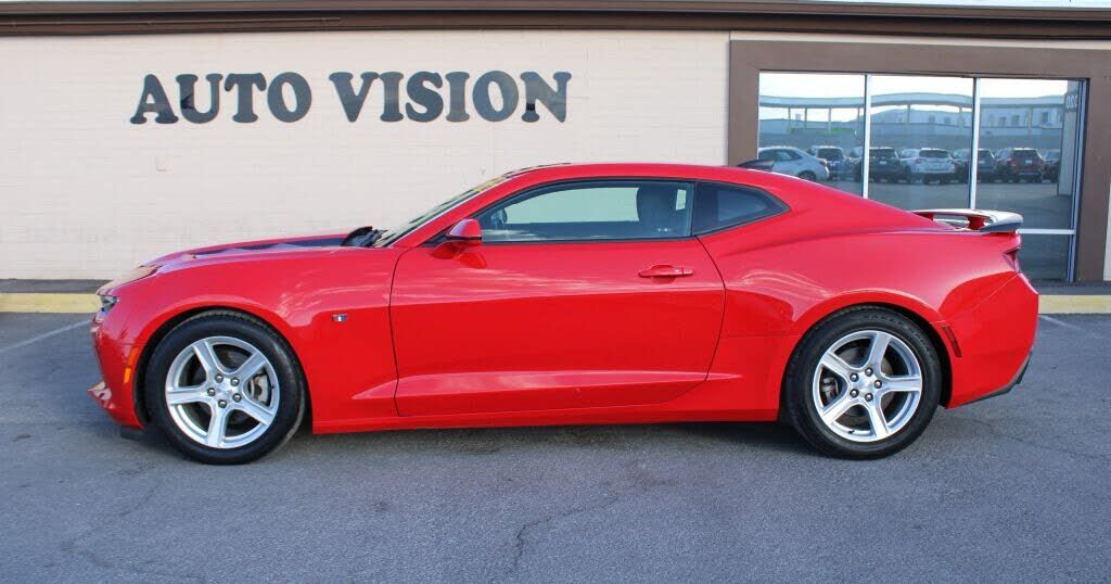 2017 CHEVROLET Camaro