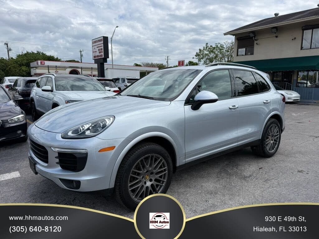 2017 PORSCHE Cayenne