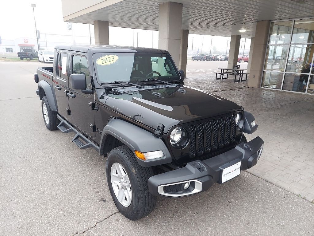 2023 JEEP Gladiator
