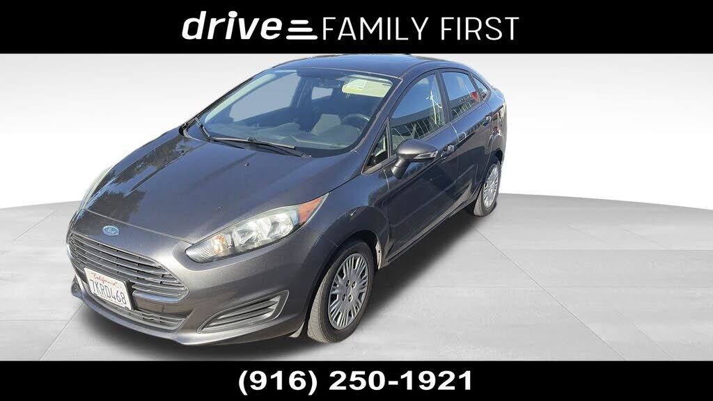 2015 FORD Fiesta