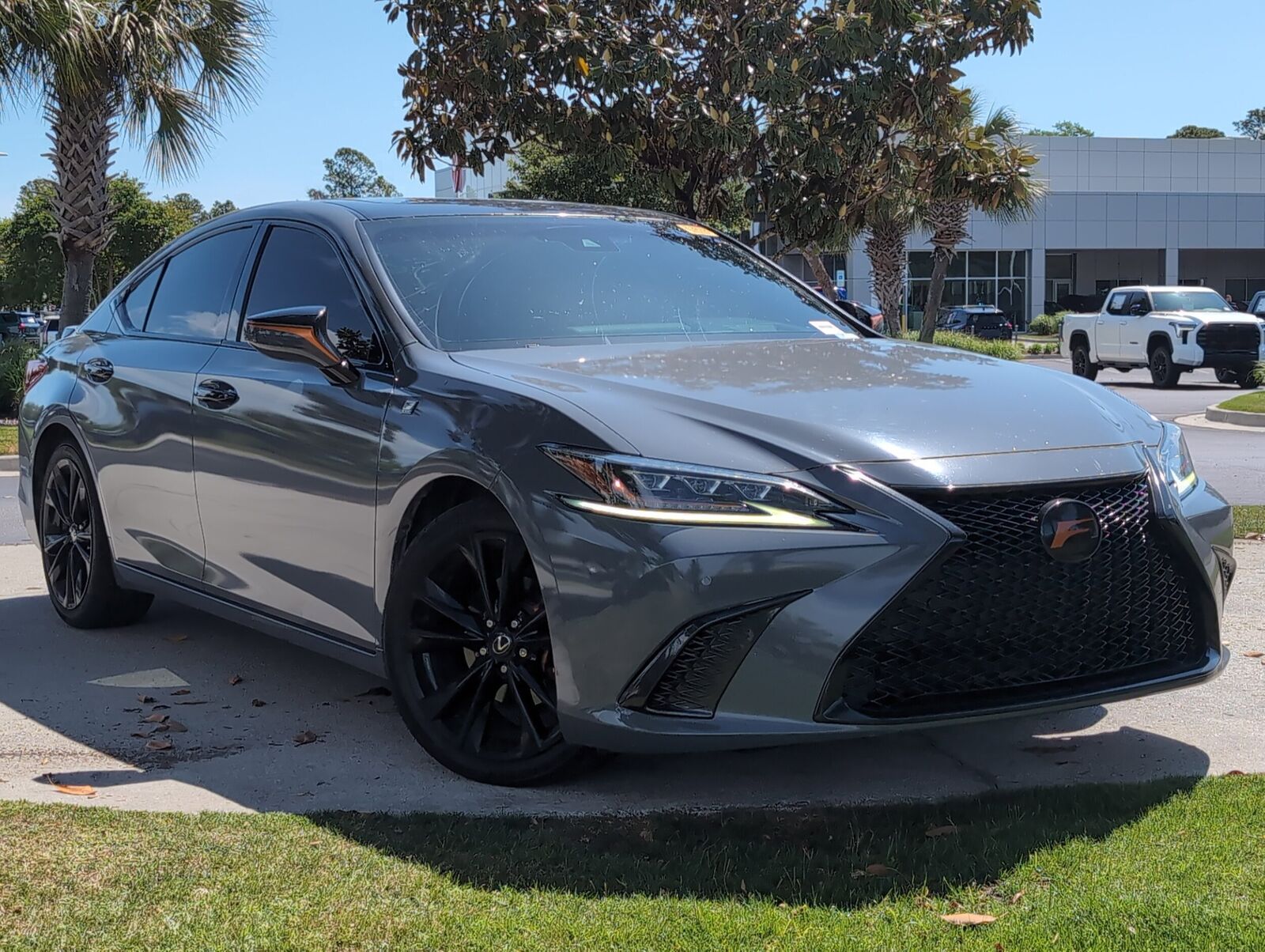2019 LEXUS ES