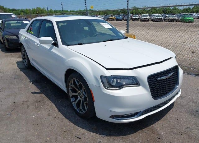 2017 CHRYSLER 300