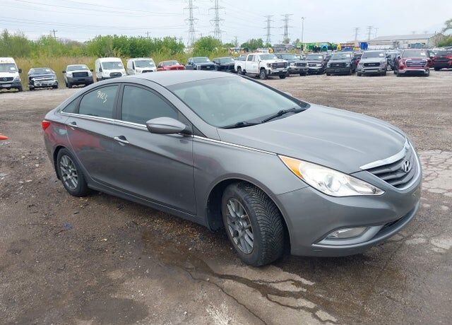 2013 HYUNDAI Sonata