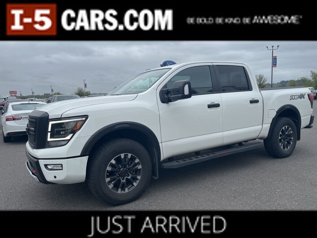 2024 NISSAN Titan