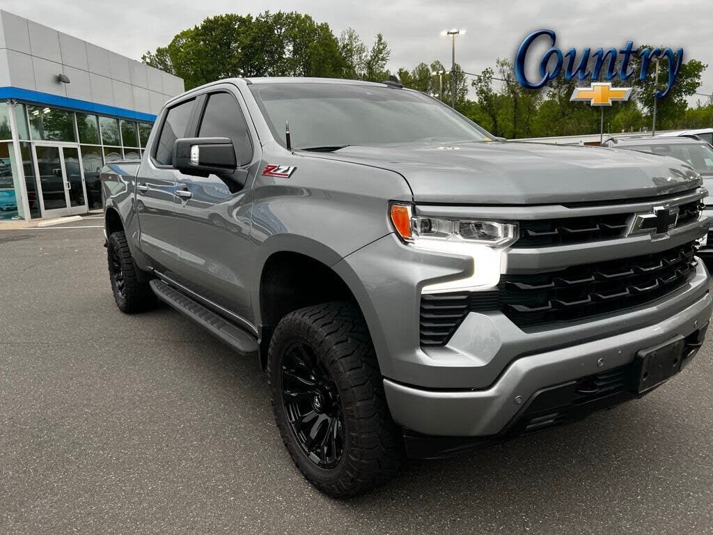 2024 CHEVROLET Silverado