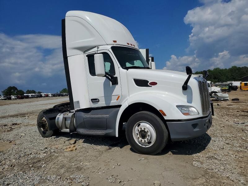 2018 PETERBILT 579