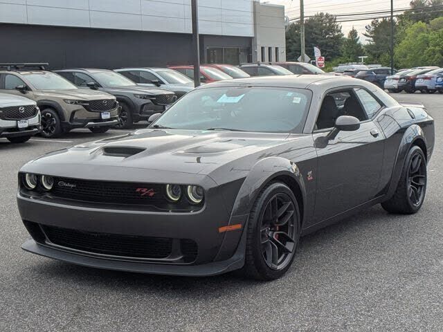 2020 DODGE Challenger