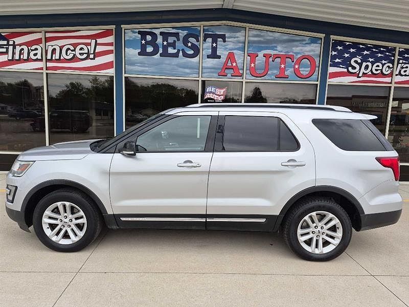 2017 FORD Explorer