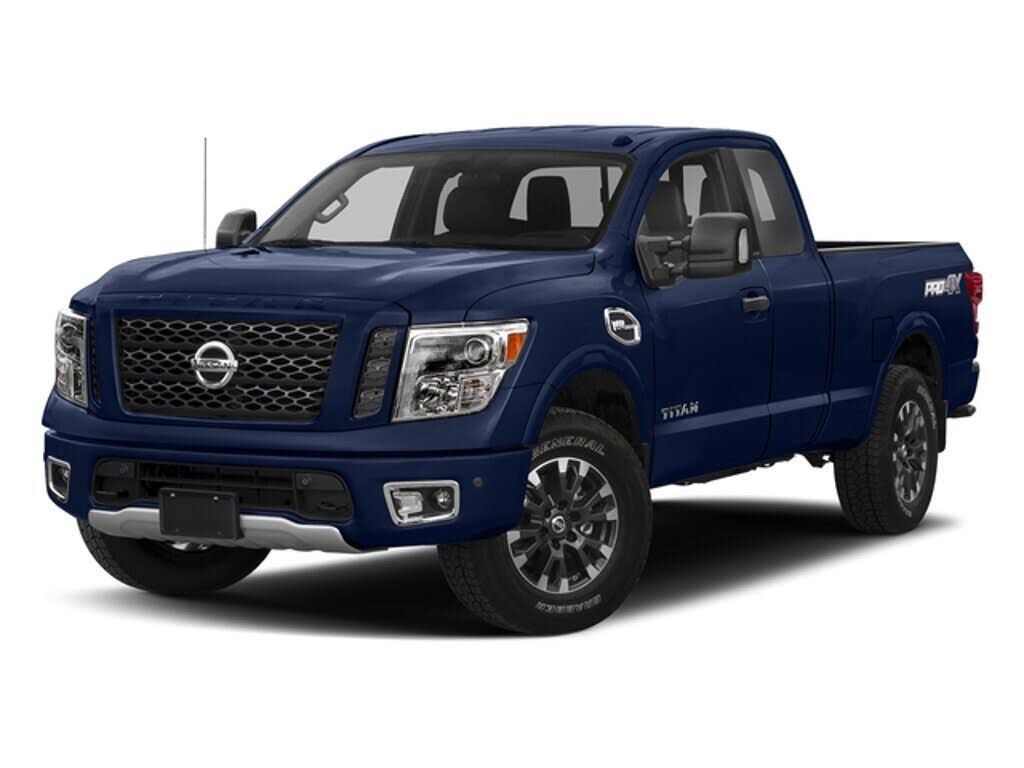 2017 NISSAN Titan