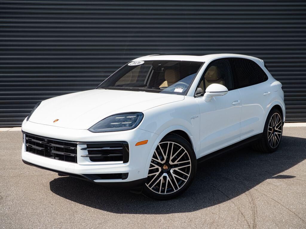 2026 PORSCHE Cayenne