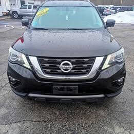 2017 NISSAN Pathfinder