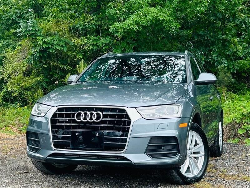 2016 AUDI Q3