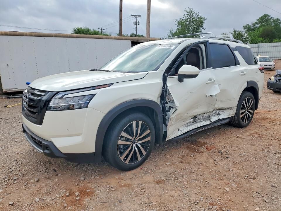 2024 NISSAN Pathfinder