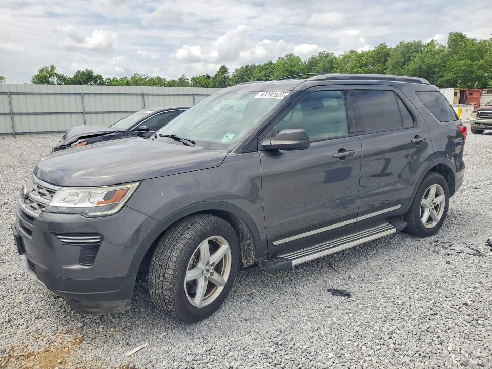 2018 FORD Explorer
