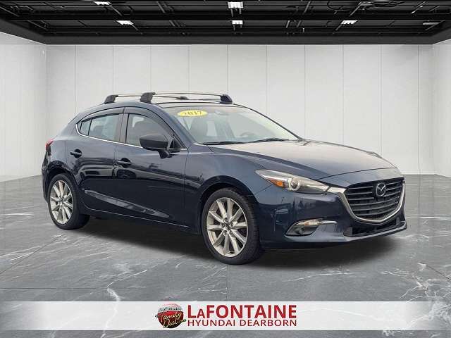 2017 MAZDA Mazda3