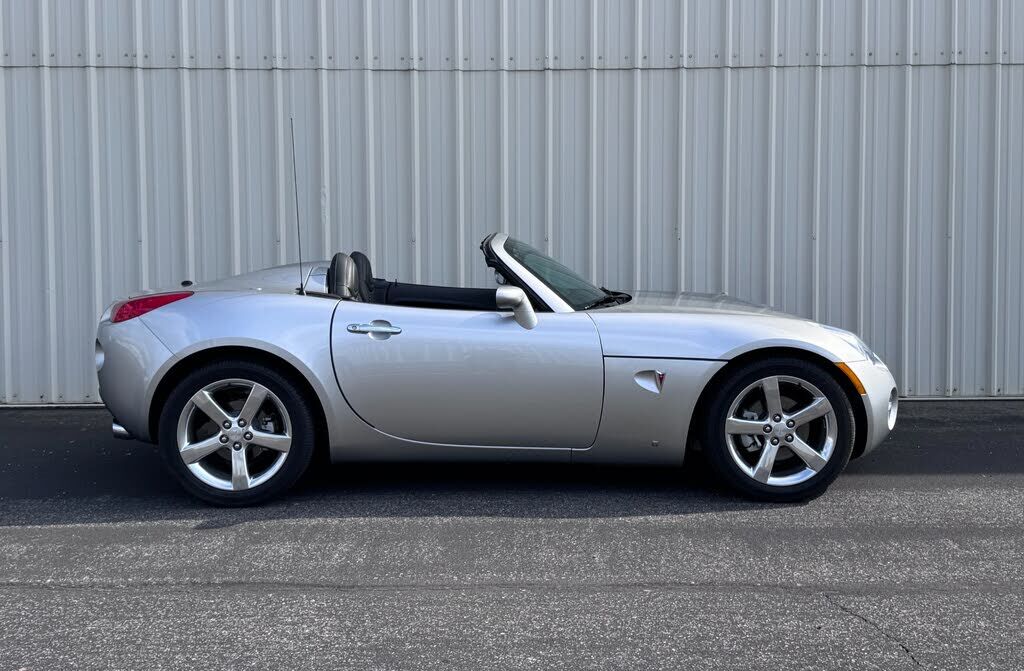 2006 PONTIAC Solstice