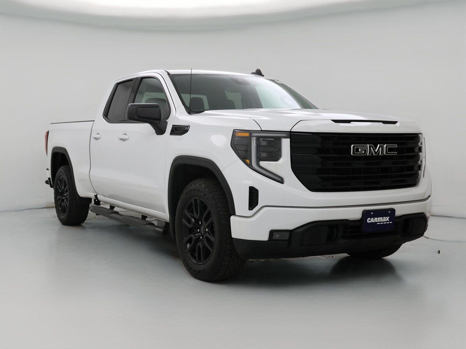 2023 GMC Sierra