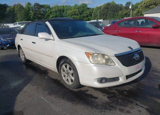 2010 TOYOTA Avalon