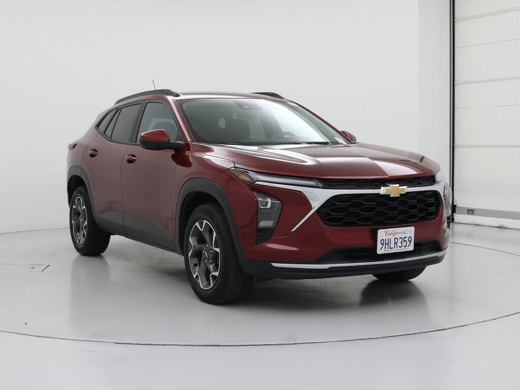 2024 CHEVROLET Trax