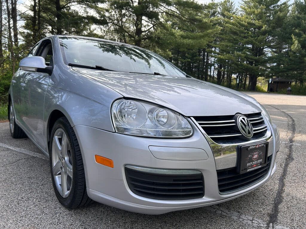 2010 VOLKSWAGEN Jetta