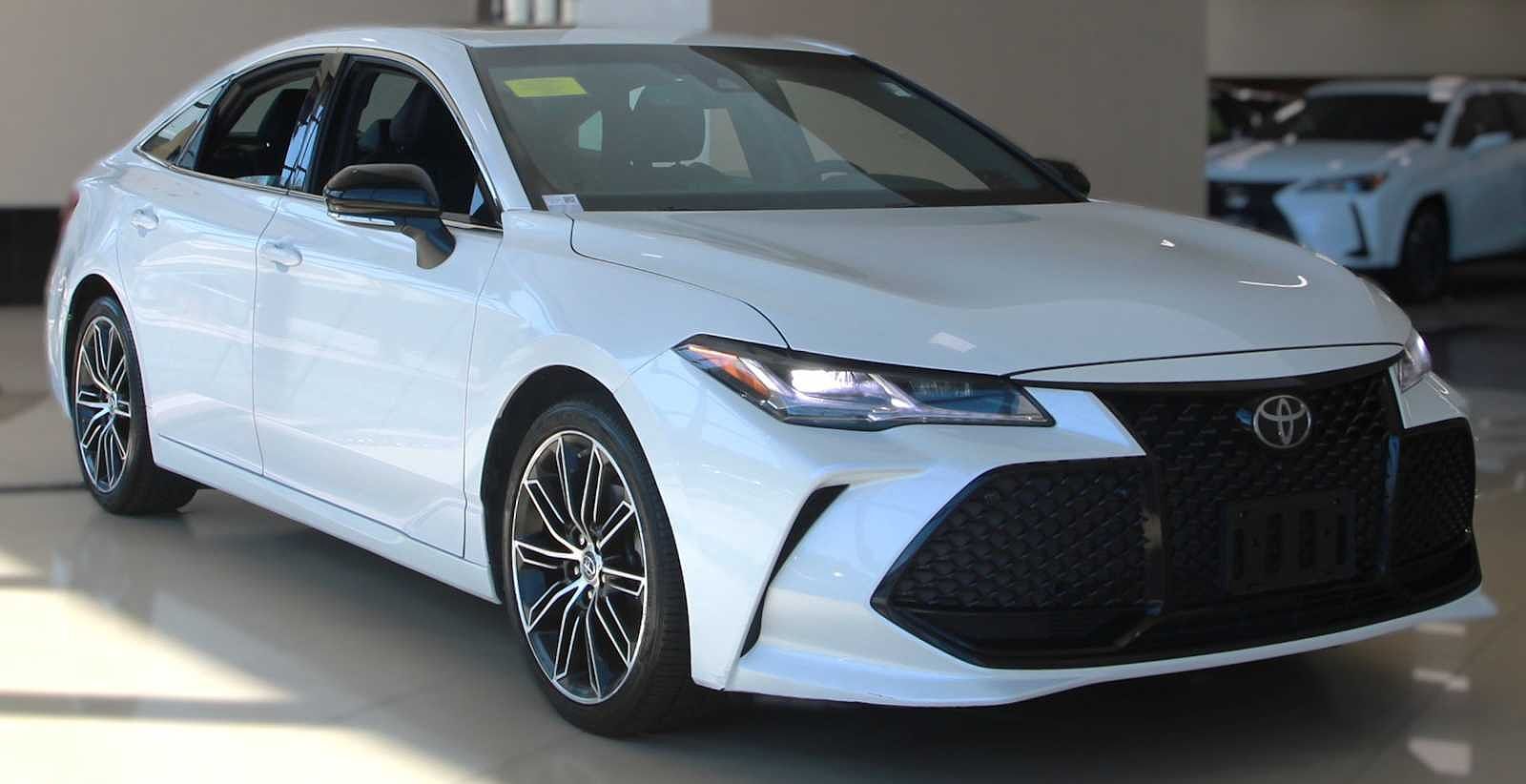 2019 TOYOTA Avalon
