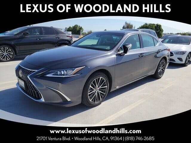 2023 LEXUS ES