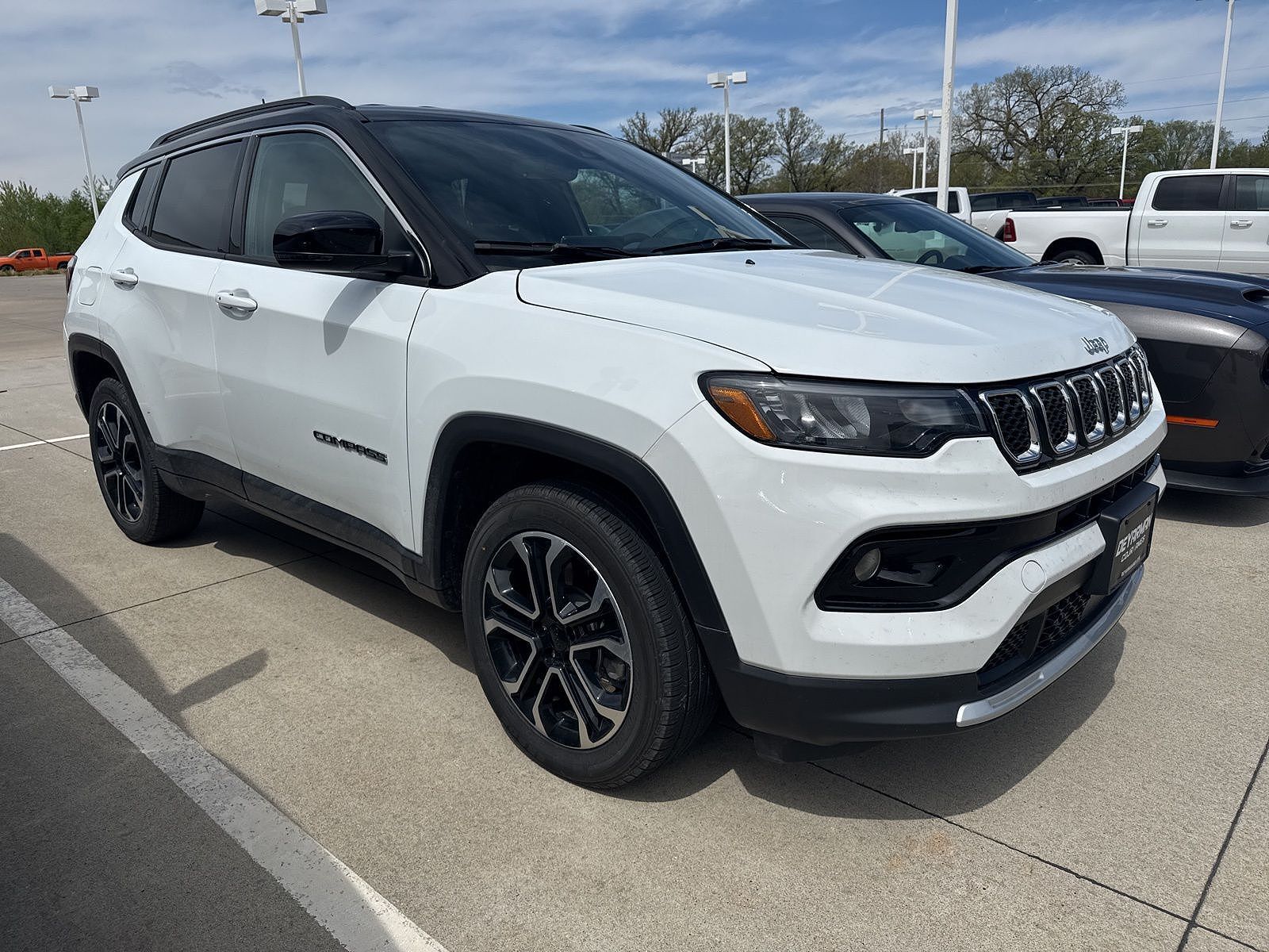 2023 JEEP Compass