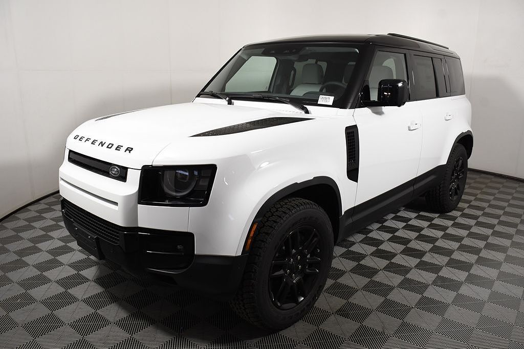 2026 LAND ROVER Defender